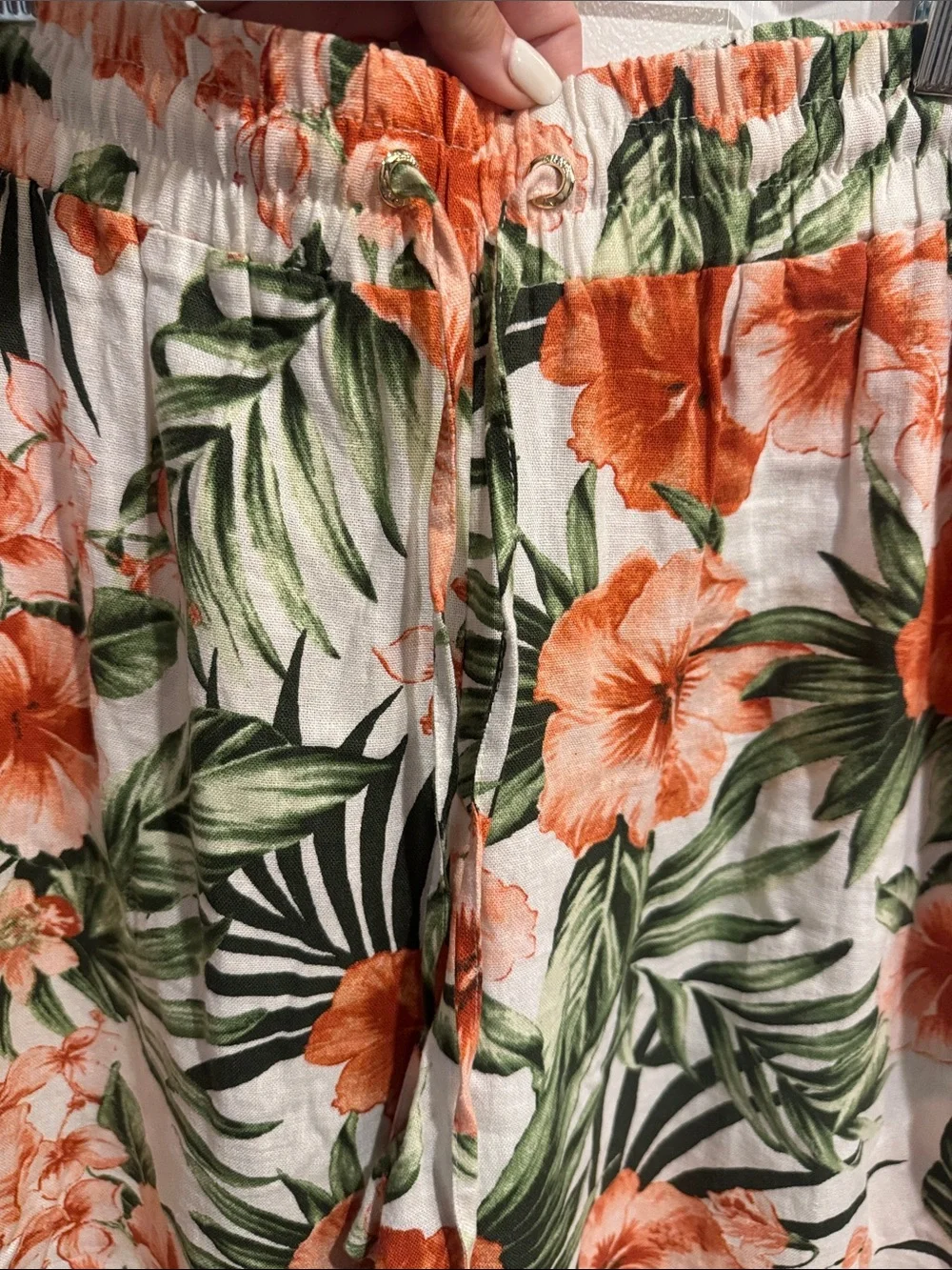 Anne Klein Cream Top and Matching Pants set  with Green & Coral Floral Print
